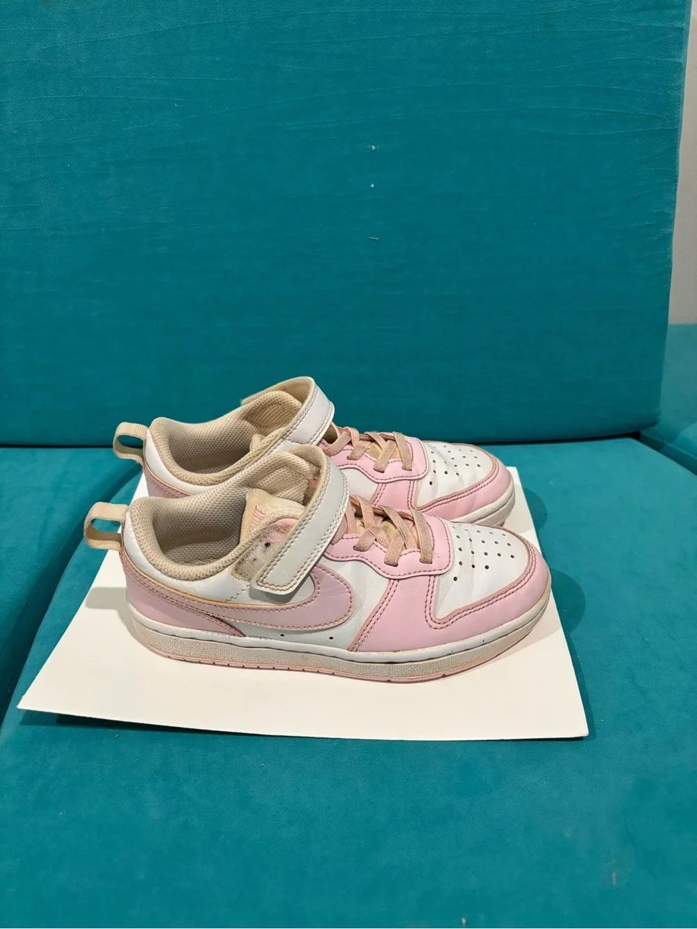 Girls Nike Court Borough Low
